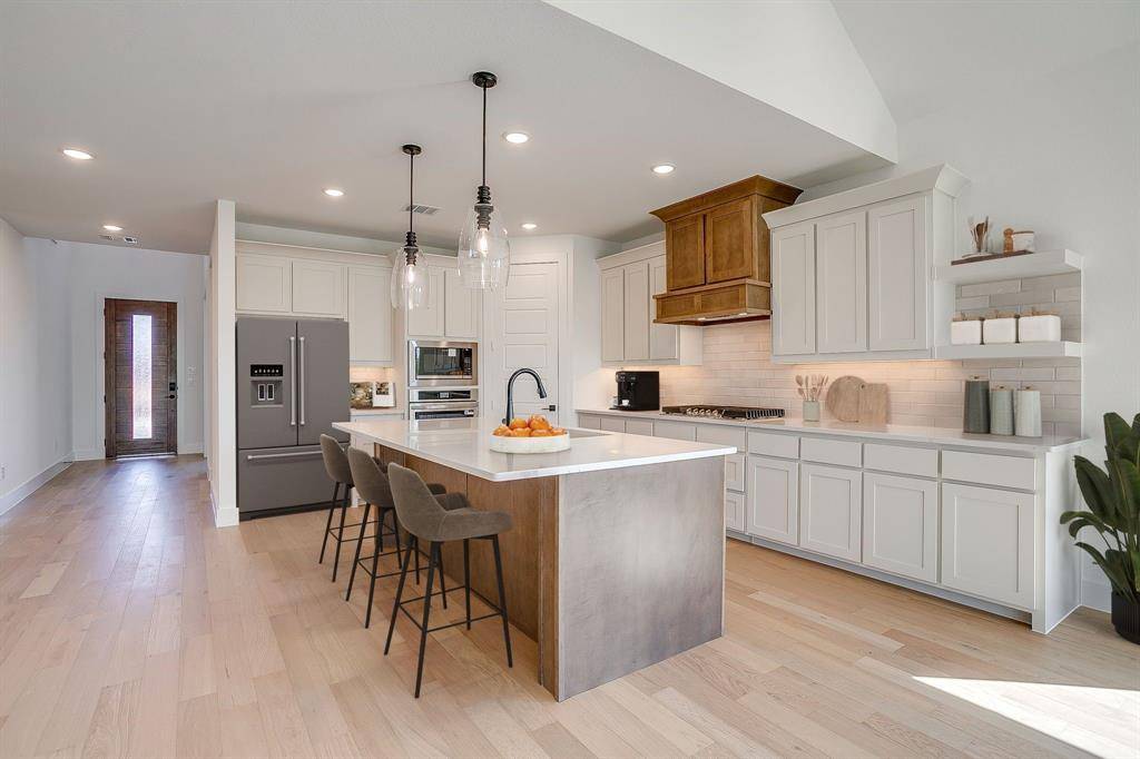 Burleson, TX 76028,1656 Cedar Elm Way