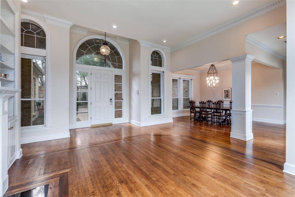 Dallas, TX 75240,13920 Hillcrest Road