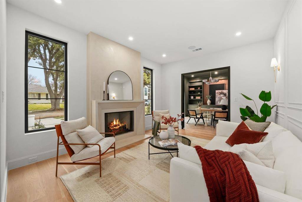 Dallas, TX 75214,6814 Dalhart Lane