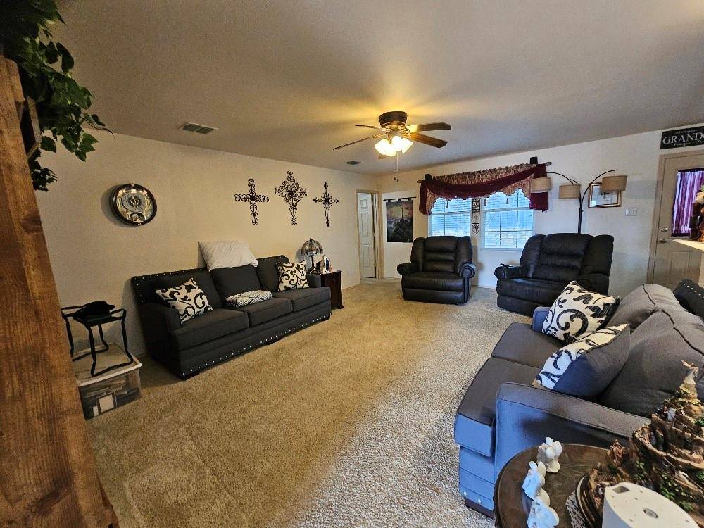 Burleson, TX 76028,1428 Erin Drive