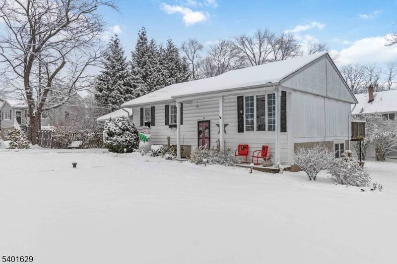 West Milford Twp., NJ 07480,23 Hancock Dr