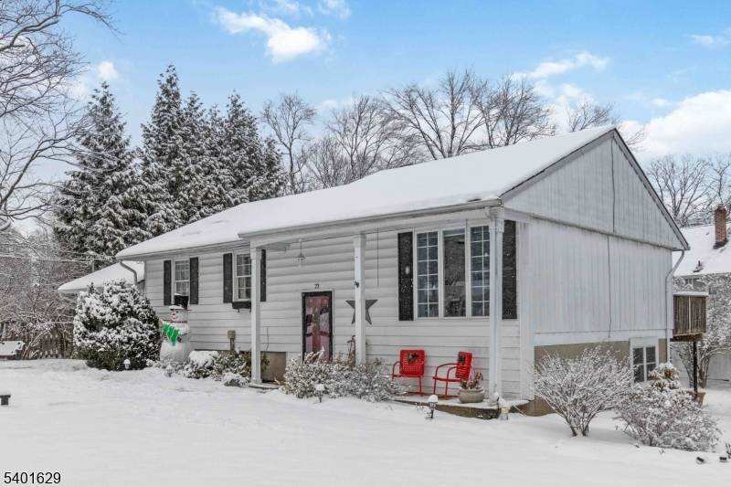 West Milford Twp., NJ 07480,23 Hancock Dr