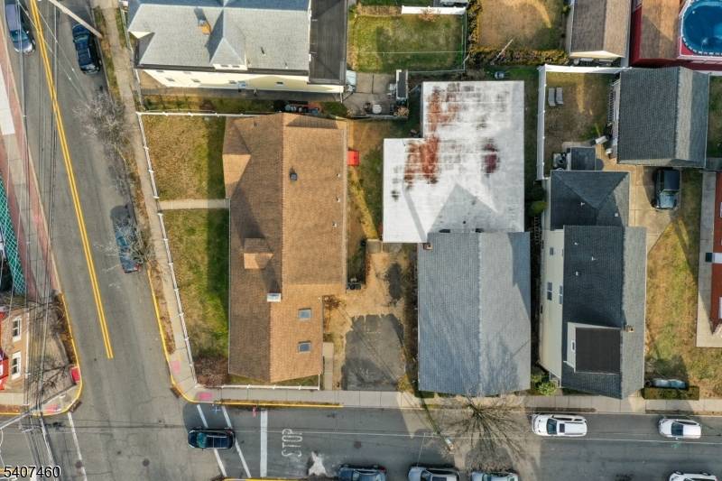 Wallington Boro, NJ 07057,84 Locust Ave