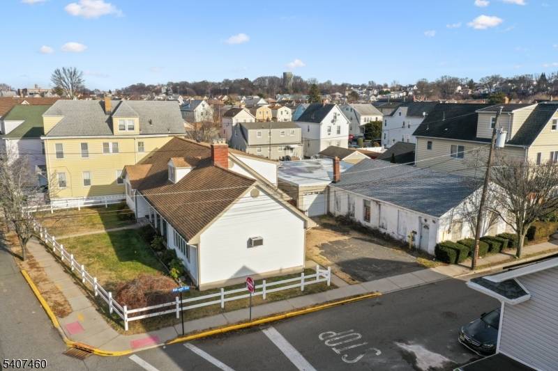 Wallington Boro, NJ 07057,84 Locust Ave