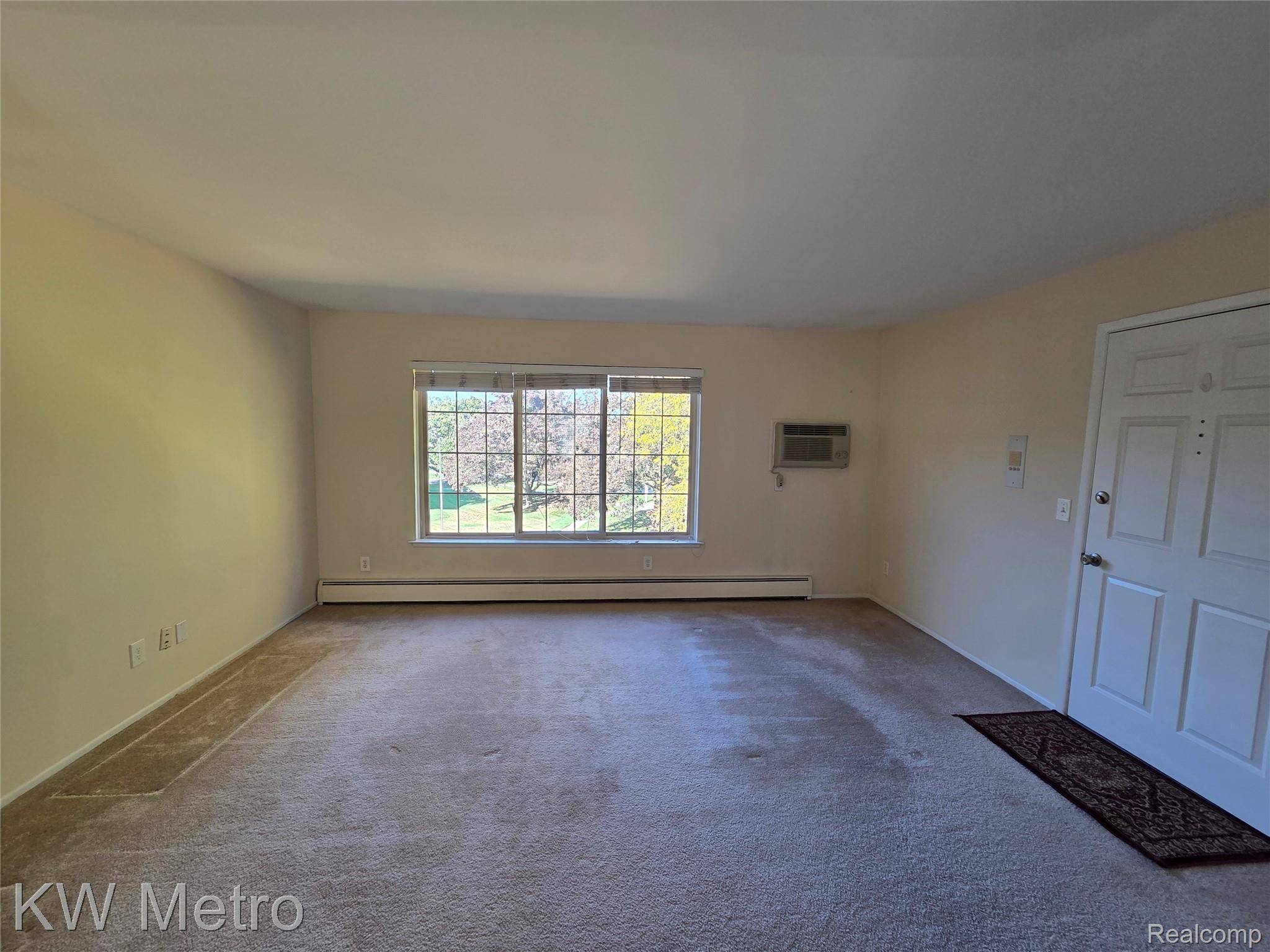 Rochester, MI 48307,500 Romeo RD #122