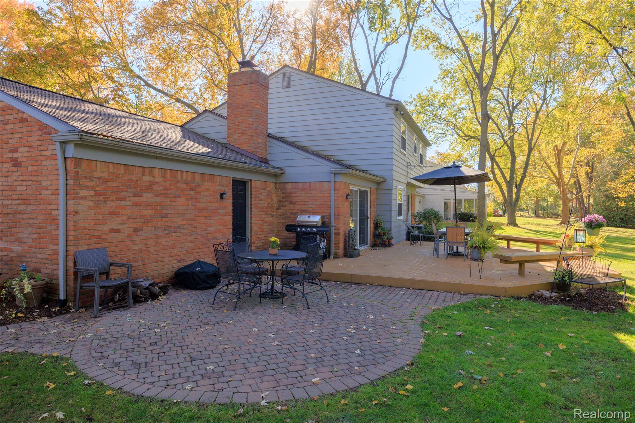 Bloomfield Hills, MI 48304,2132 Park Ridge DR