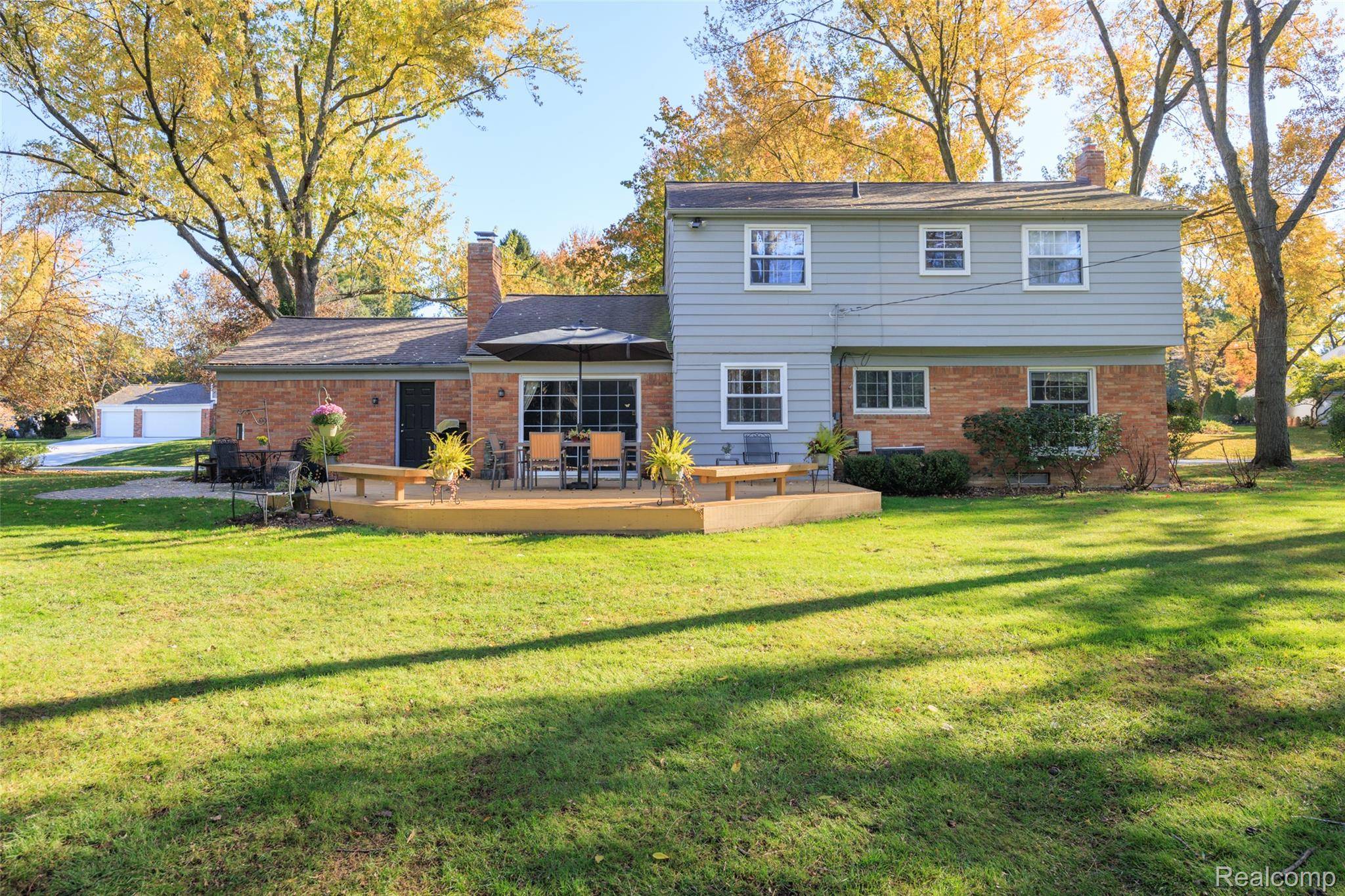 Bloomfield Hills, MI 48304,2132 Park Ridge DR