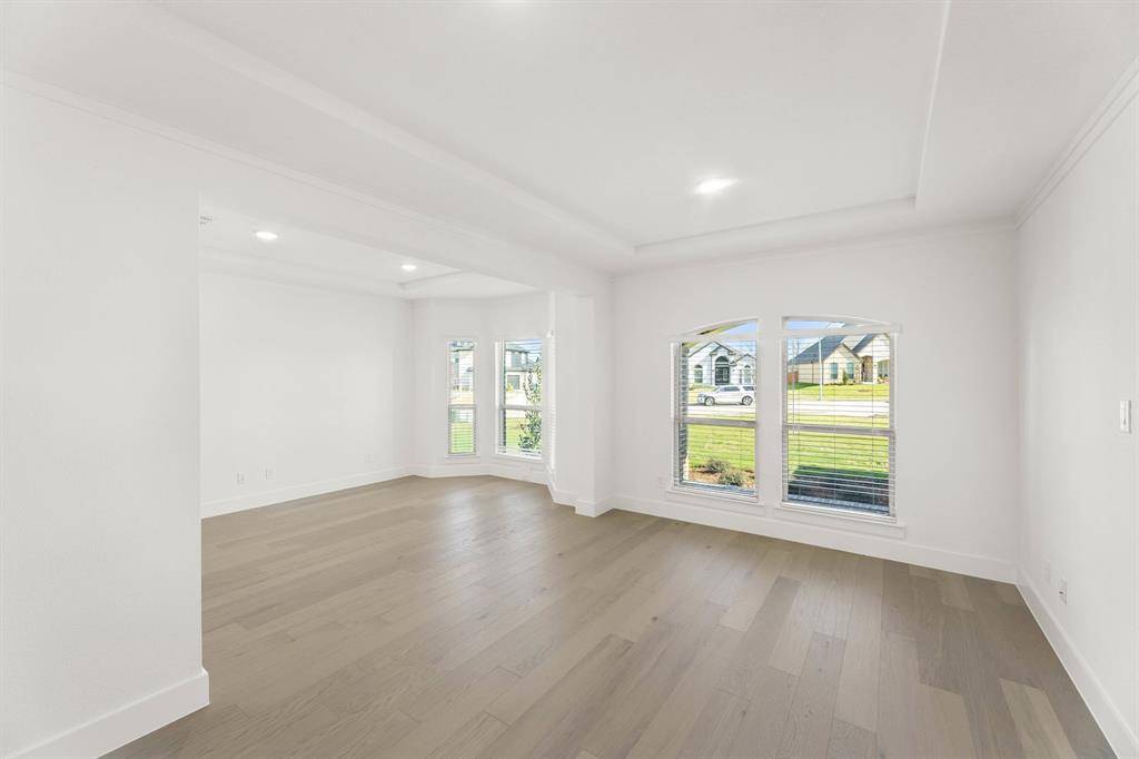 Desoto, TX 75115,721 S Hidden Lakes Drive