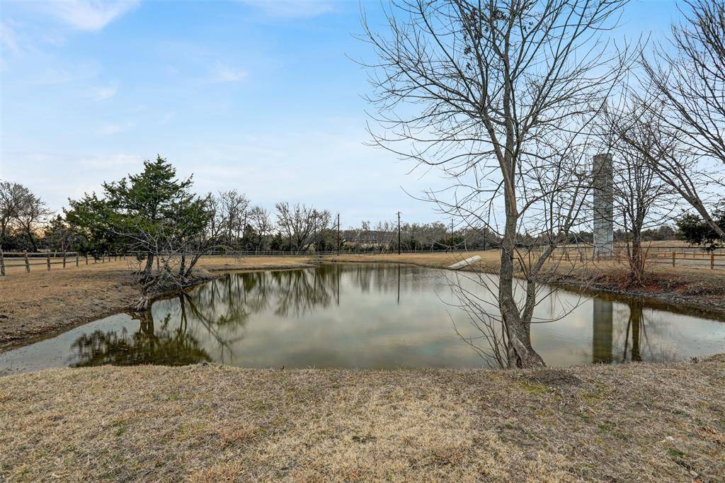 Mckinney, TX 75071,6912 County Road 202