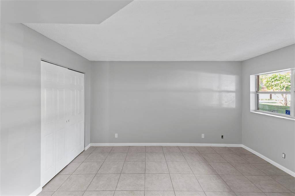 Lauderhill, FL 33313,4101 NW 26th St #161