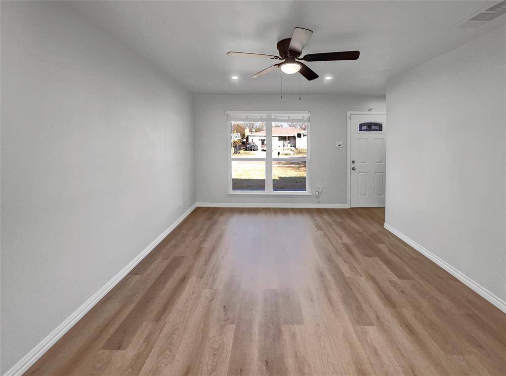 Dallas, TX 75217,9618 Tamalpais Drive