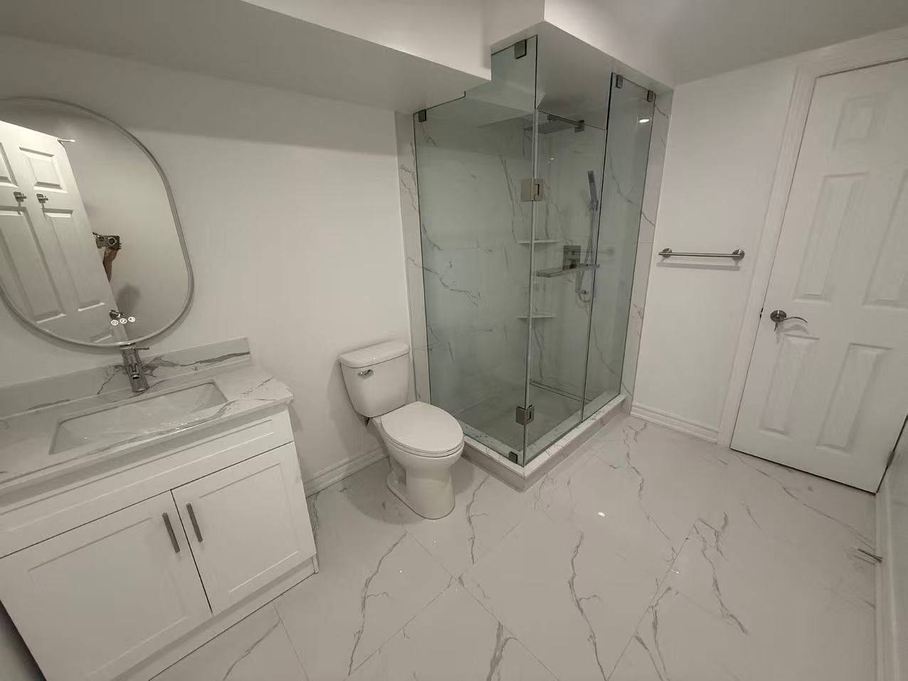 Mississauga, ON L5K 2G3,2482 Robin DR