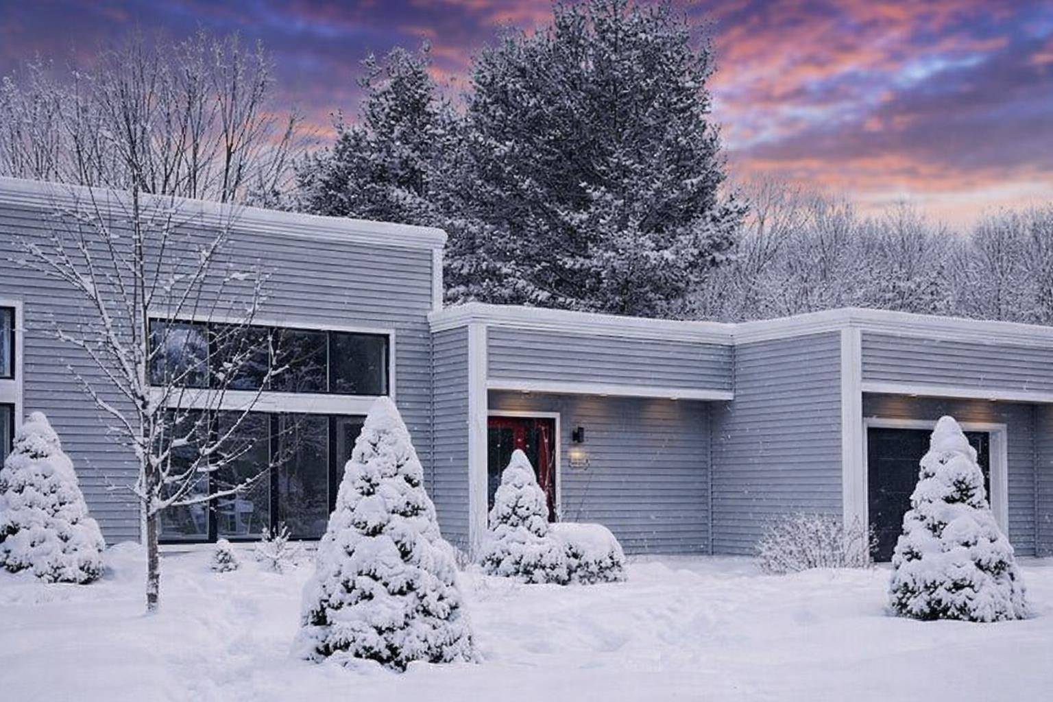 Traverse City, MI 49685,8906-B Manhattan North