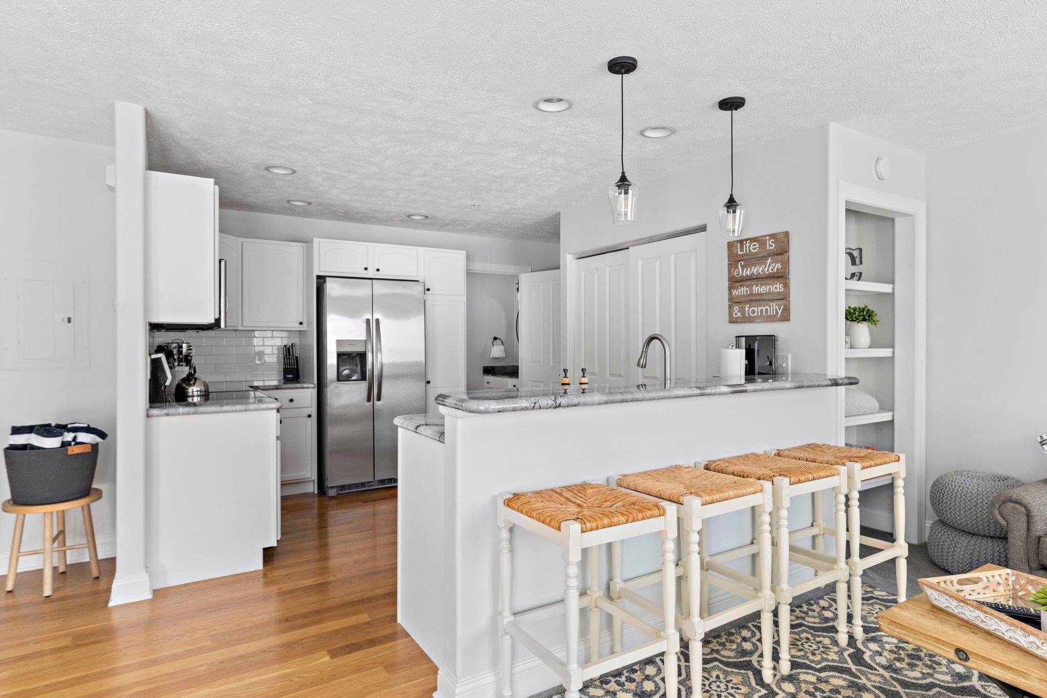 Traverse City, MI 49686,715 E State ST