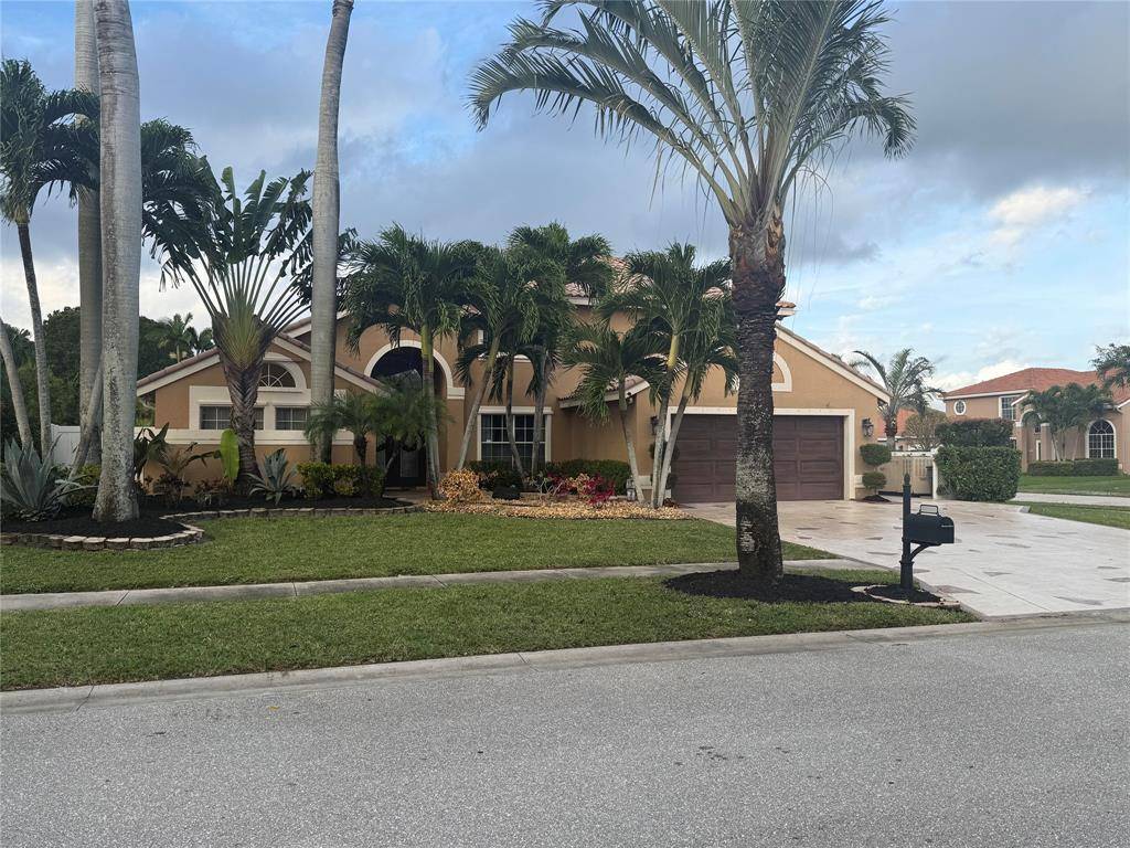 Boynton Beach, FL 33472,5532 Descartes Cir
