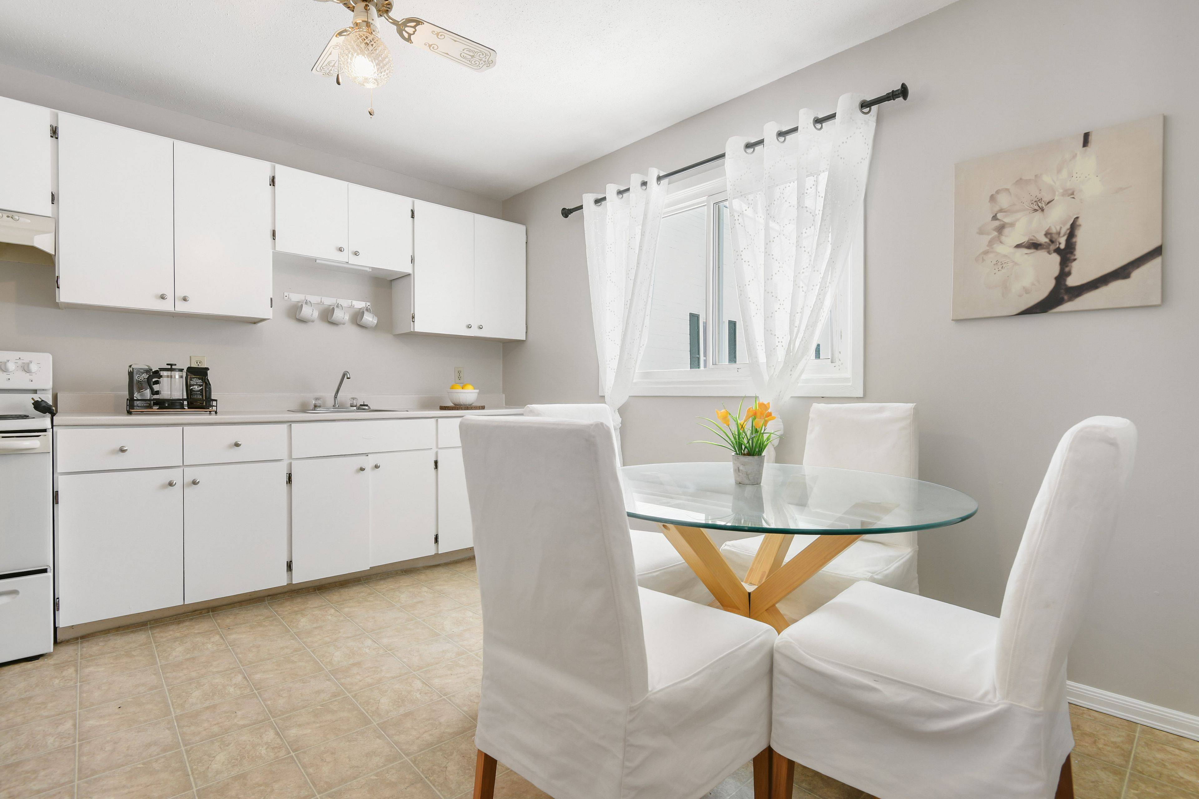 54 William ST W, Arnprior, ON K7S 1J9