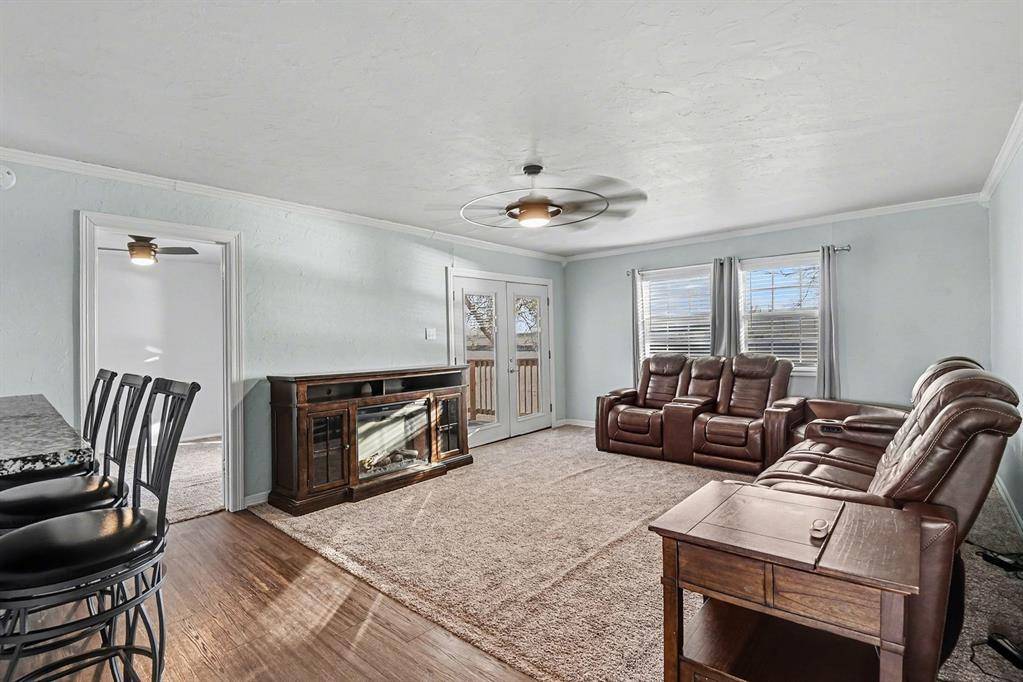 Runaway Bay, TX 76426,108 Harbor Drive #204