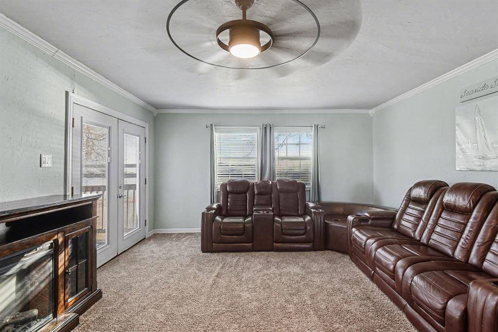 Runaway Bay, TX 76426,108 Harbor Drive #204