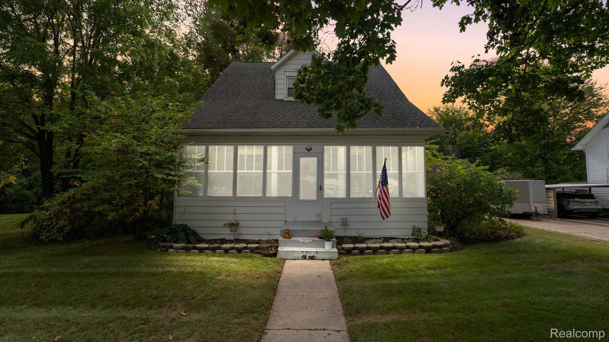 Clinton, MI 49236,116 Currier ST