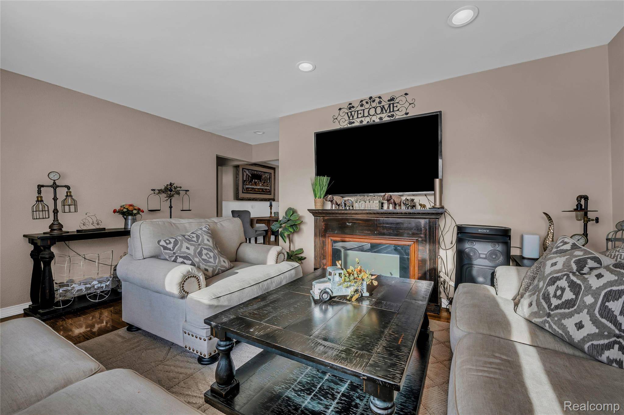 Mt. Clemens, MI 48043,245 N Walnut ST