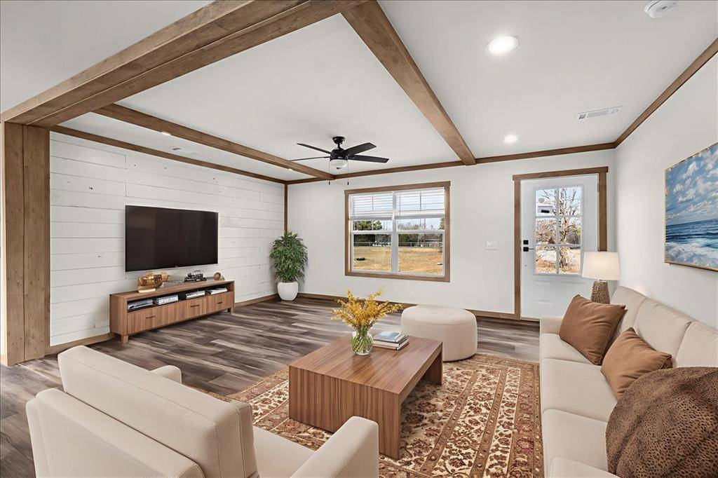 Joshua, TX 76058,5824 Thousand Oaks Drive