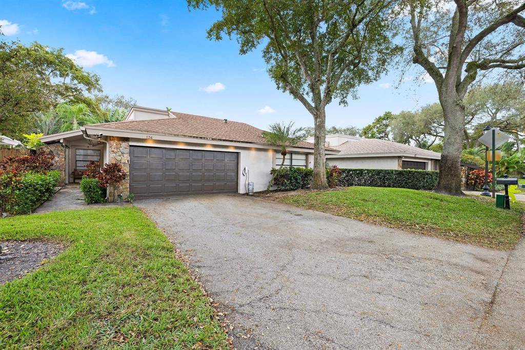 Hollywood, FL 33021,136 Greens Rd