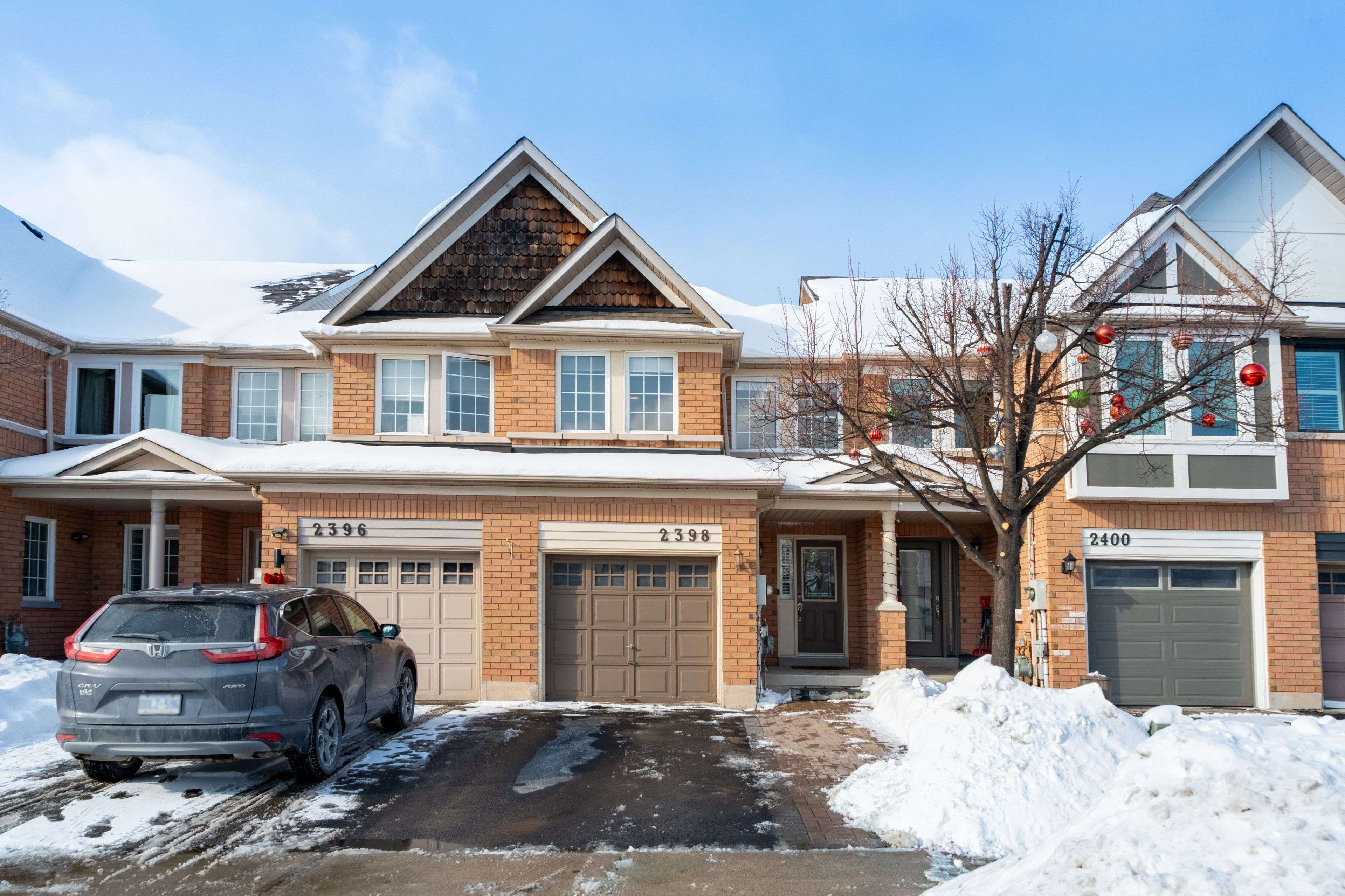 2398 Nichols DR, Oakville, ON L6H 6T1