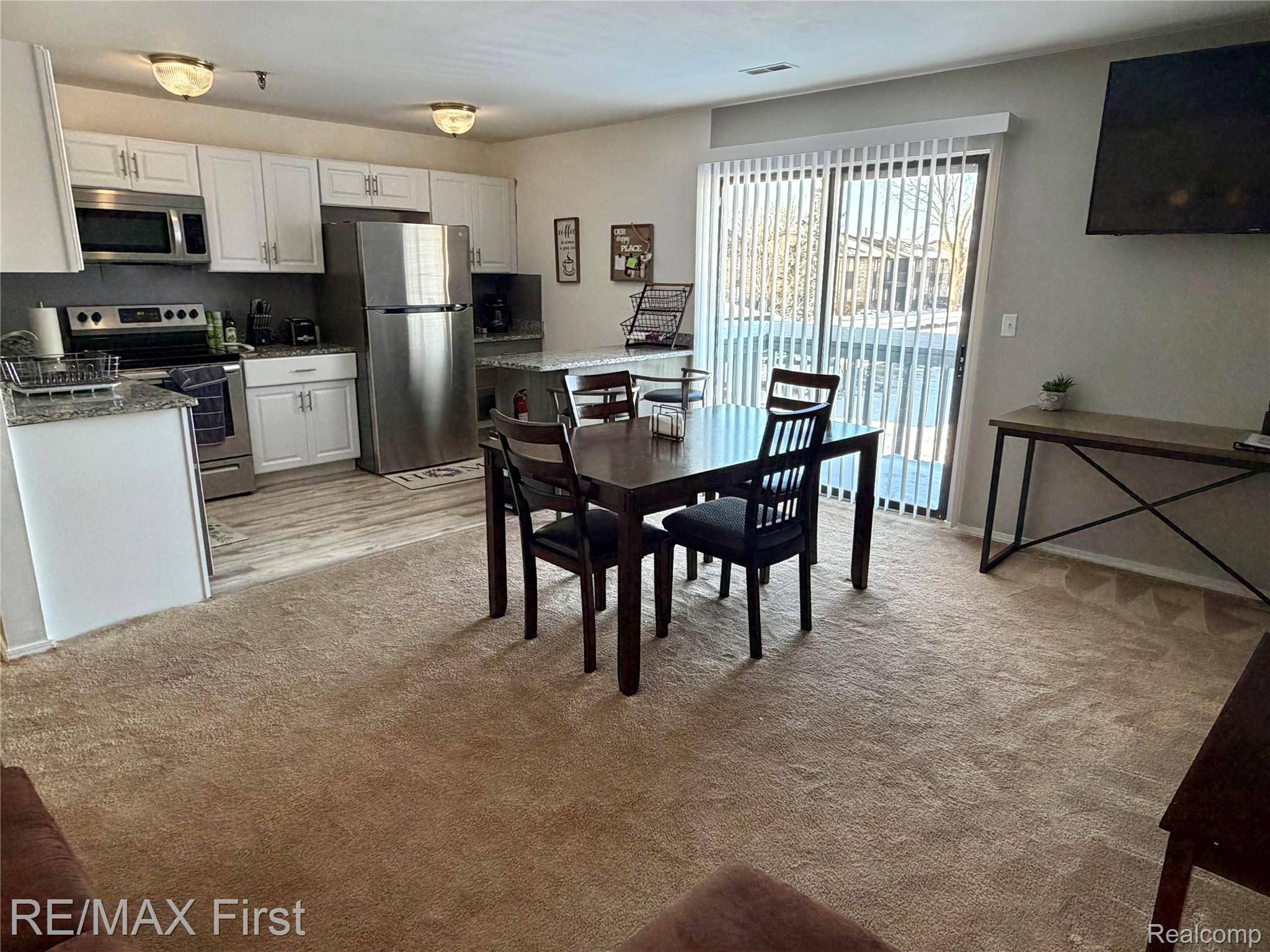 Madison Heights, MI 48071,286 E. 13 MILE RD #203