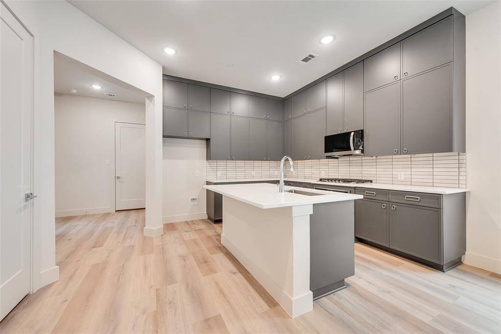 Hickory Creek, TX 75065,444 Waters Edge Drive #721