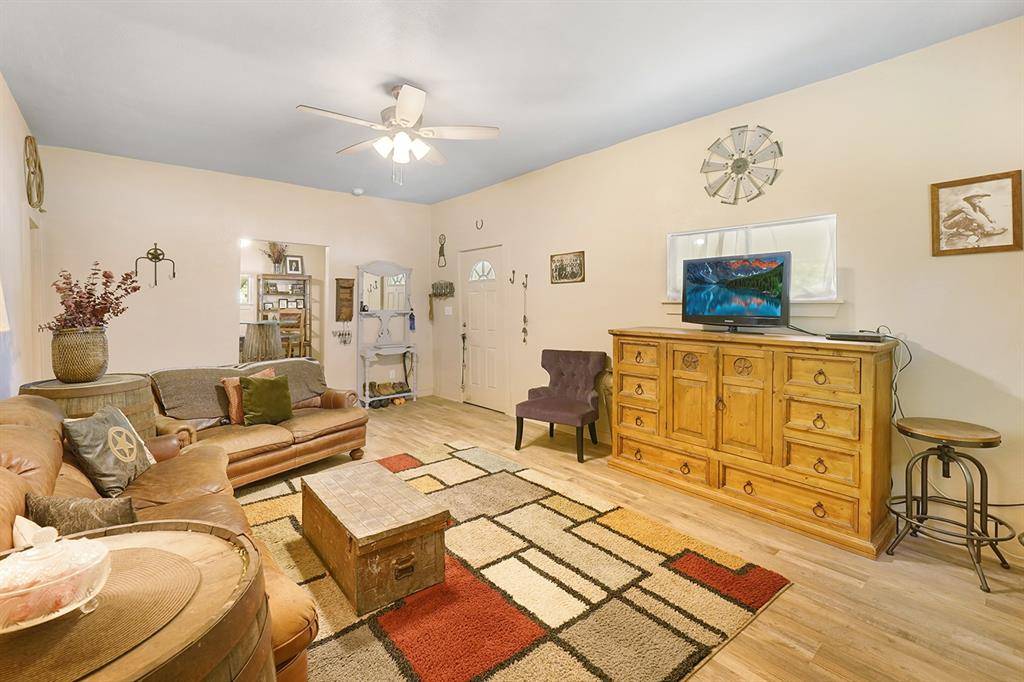 Alvord, TX 76225,207 N Oneil Street