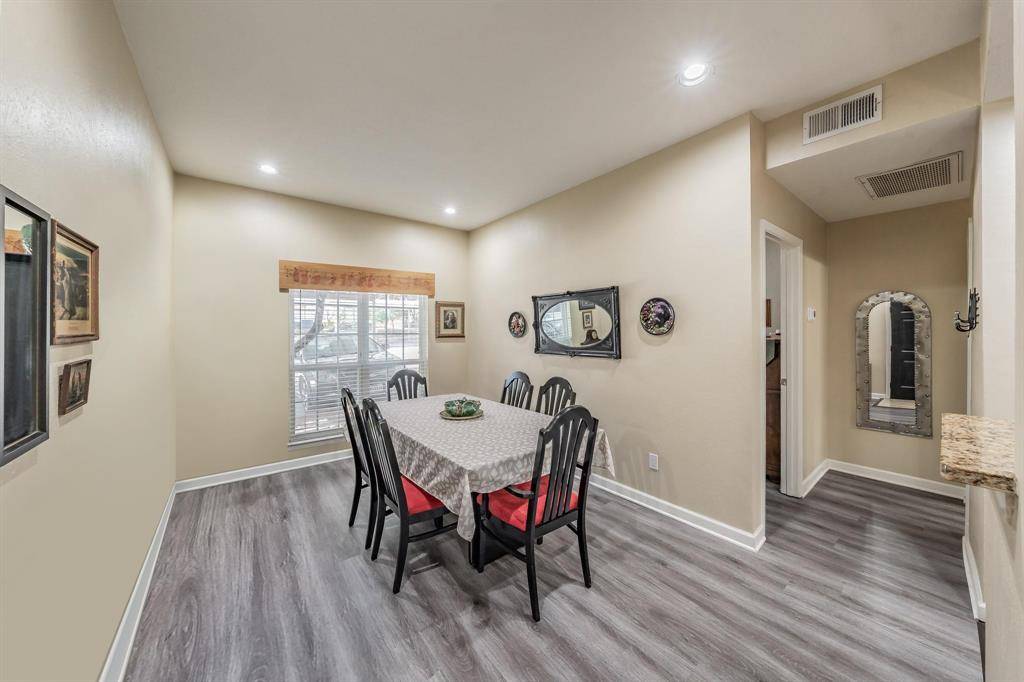 Dallas, TX 75231,8601 Park Lane #612