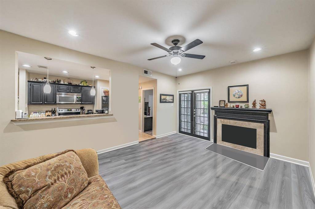 Dallas, TX 75231,8601 Park Lane #612