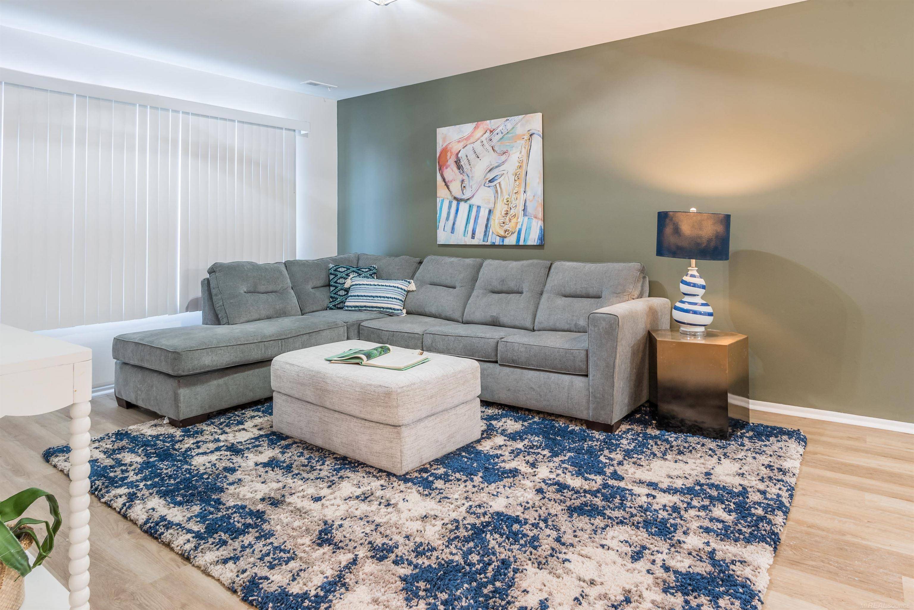 Warren, MI 48091,4925 E 10 Mile RD