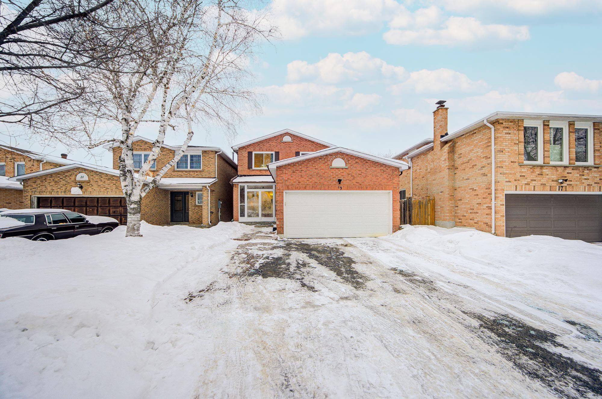 Markham, ON L3P 6H4,19 Michener CRES