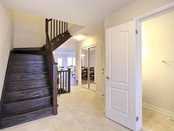 Brampton, ON L7A 4G7,14 Lothbury DR