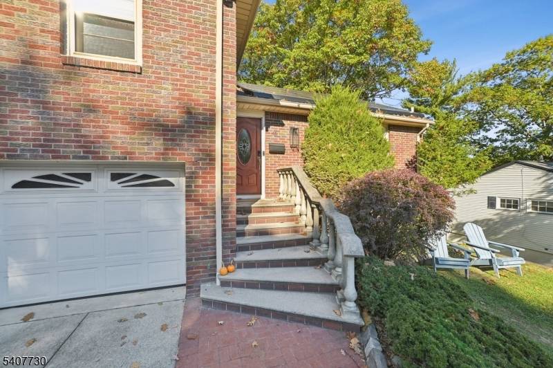 Little Falls Twp., NJ 07424,63 Hemlock Rd