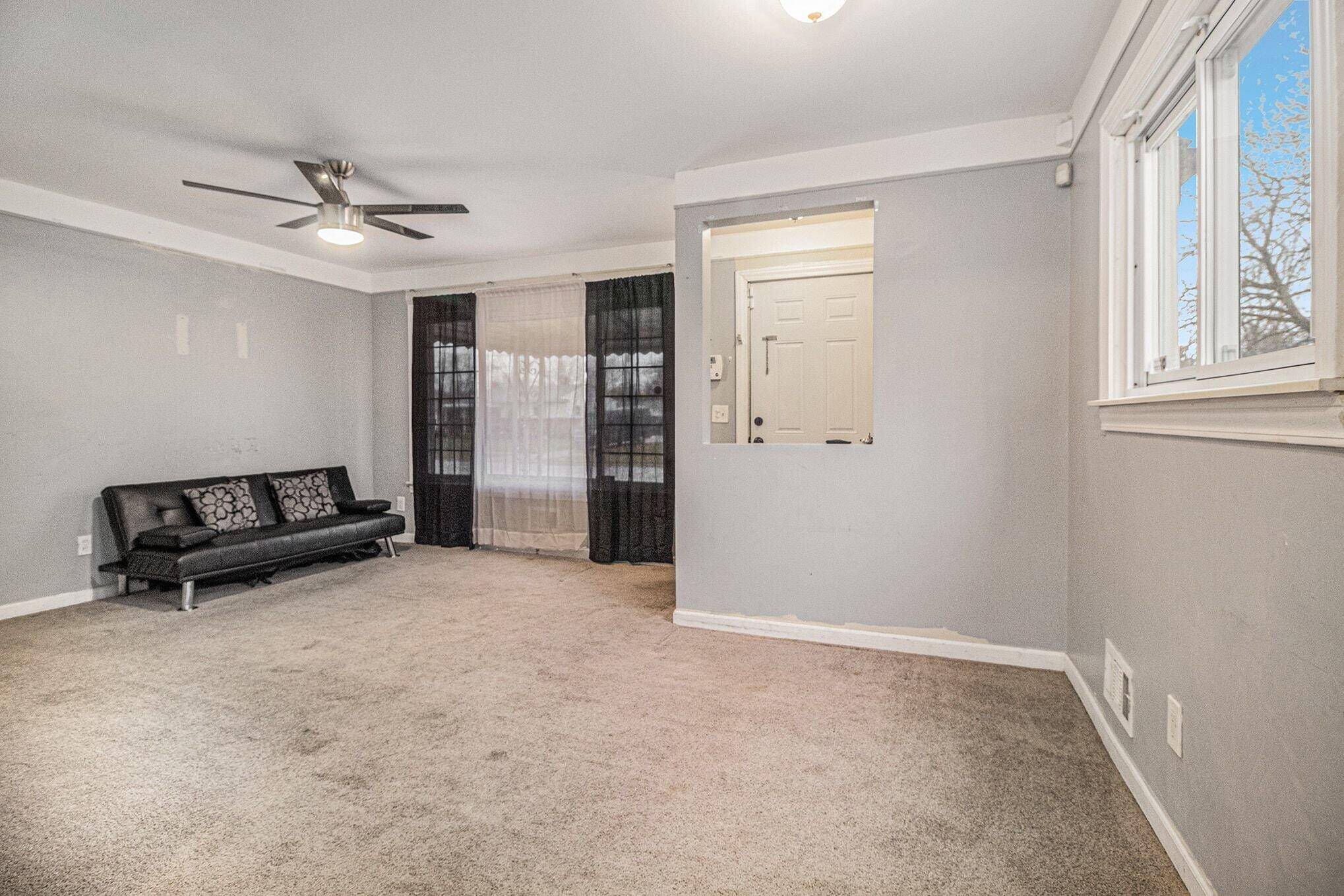 Taylor, MI 48180,9127 Weddel ST