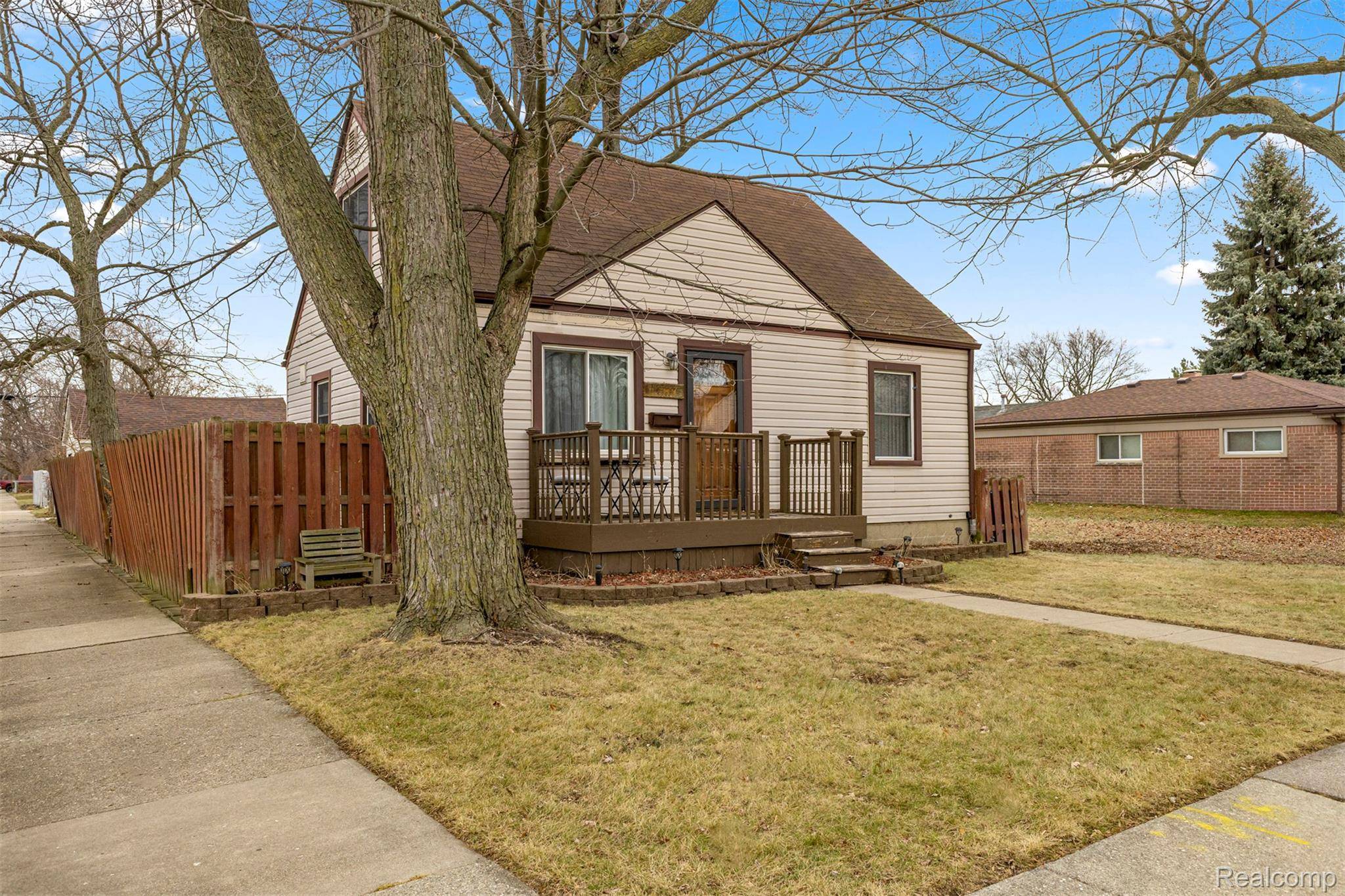 Dearborn Heights, MI 48125,4903 Bedford ST