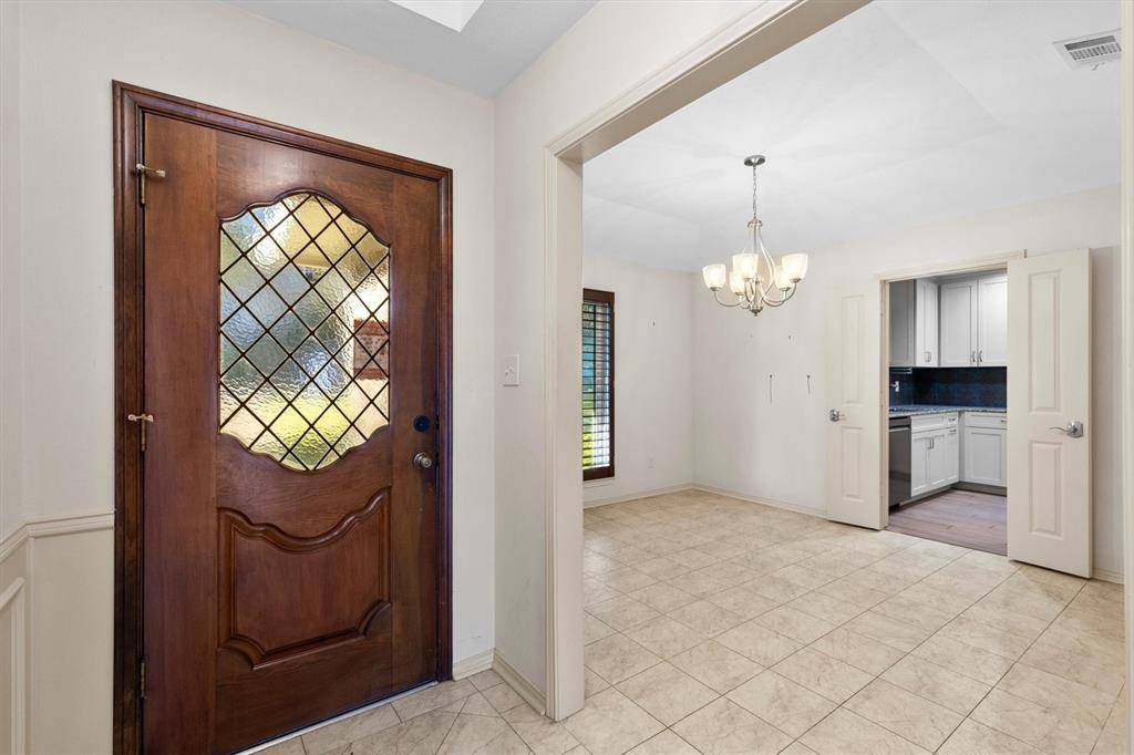 Dallas, TX 75231,7708 Lemmonwood Drive