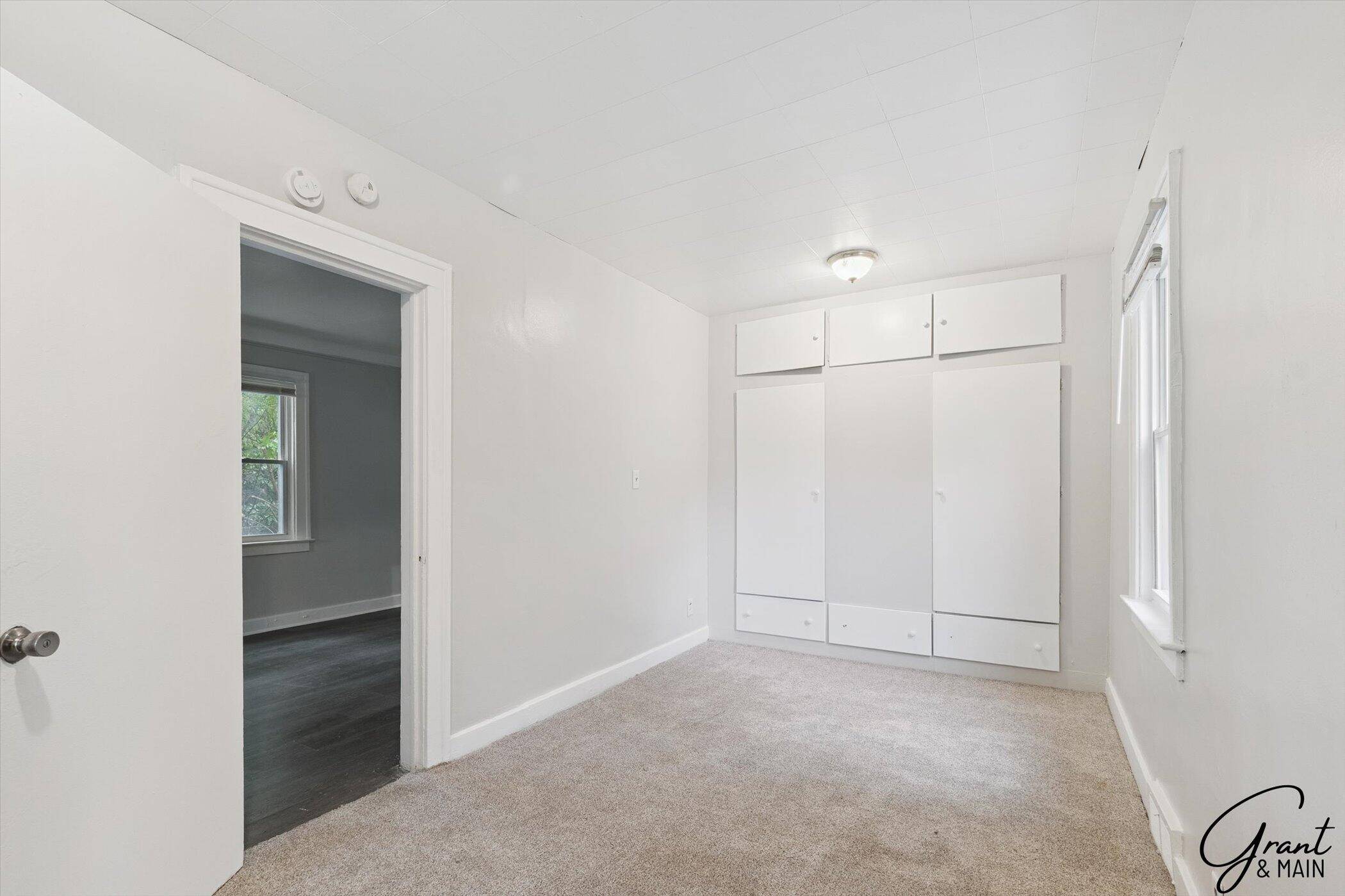 Detroit, MI 48224,4082 Hereford ST