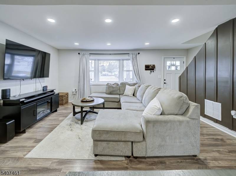 Manville Boro, NJ 08835,1140 Saint John St