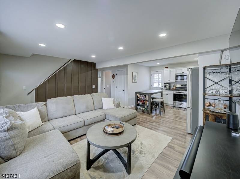 Manville Boro, NJ 08835,1140 Saint John St