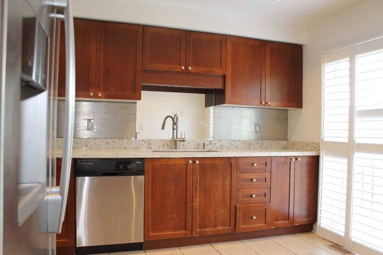 Milton, ON L9T 6L6,844 Gazley CIR