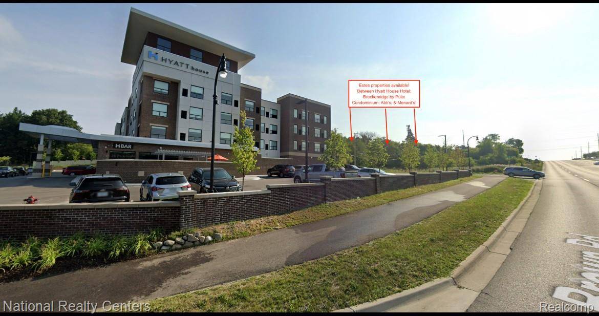 Lake Orion, MI 48359,4900 ESTES DR