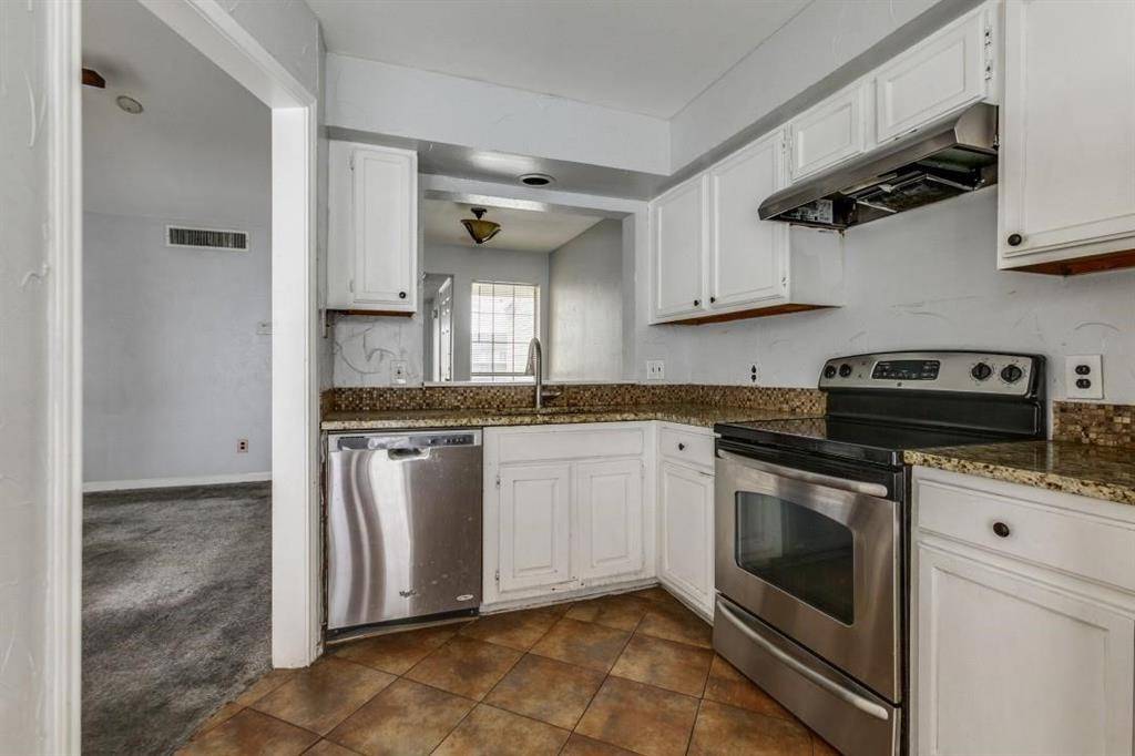 Dallas, TX 75243,9601 Forest Lane #822