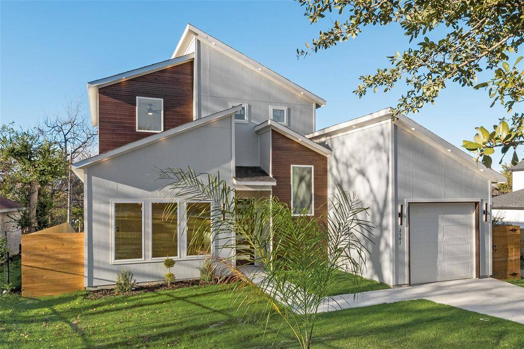 Dallas, TX 75241,2507 Fatima Avenue