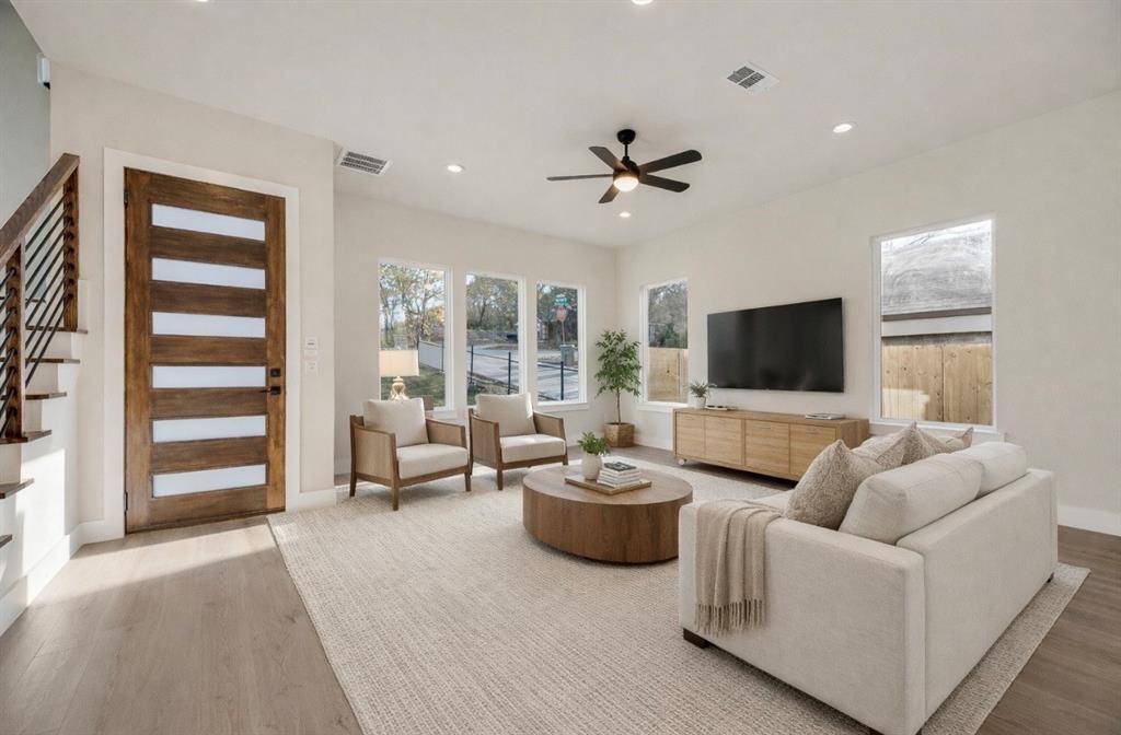 Dallas, TX 75241,2507 Fatima Avenue