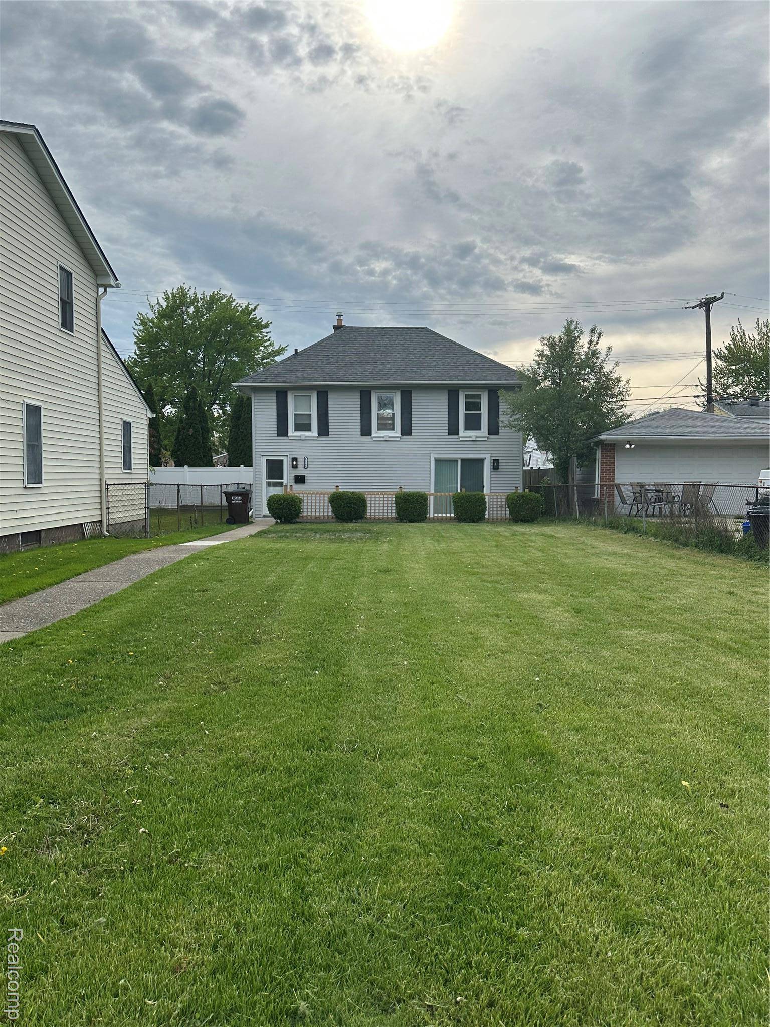 Riverview, MI 48193,17788 Quarry St
