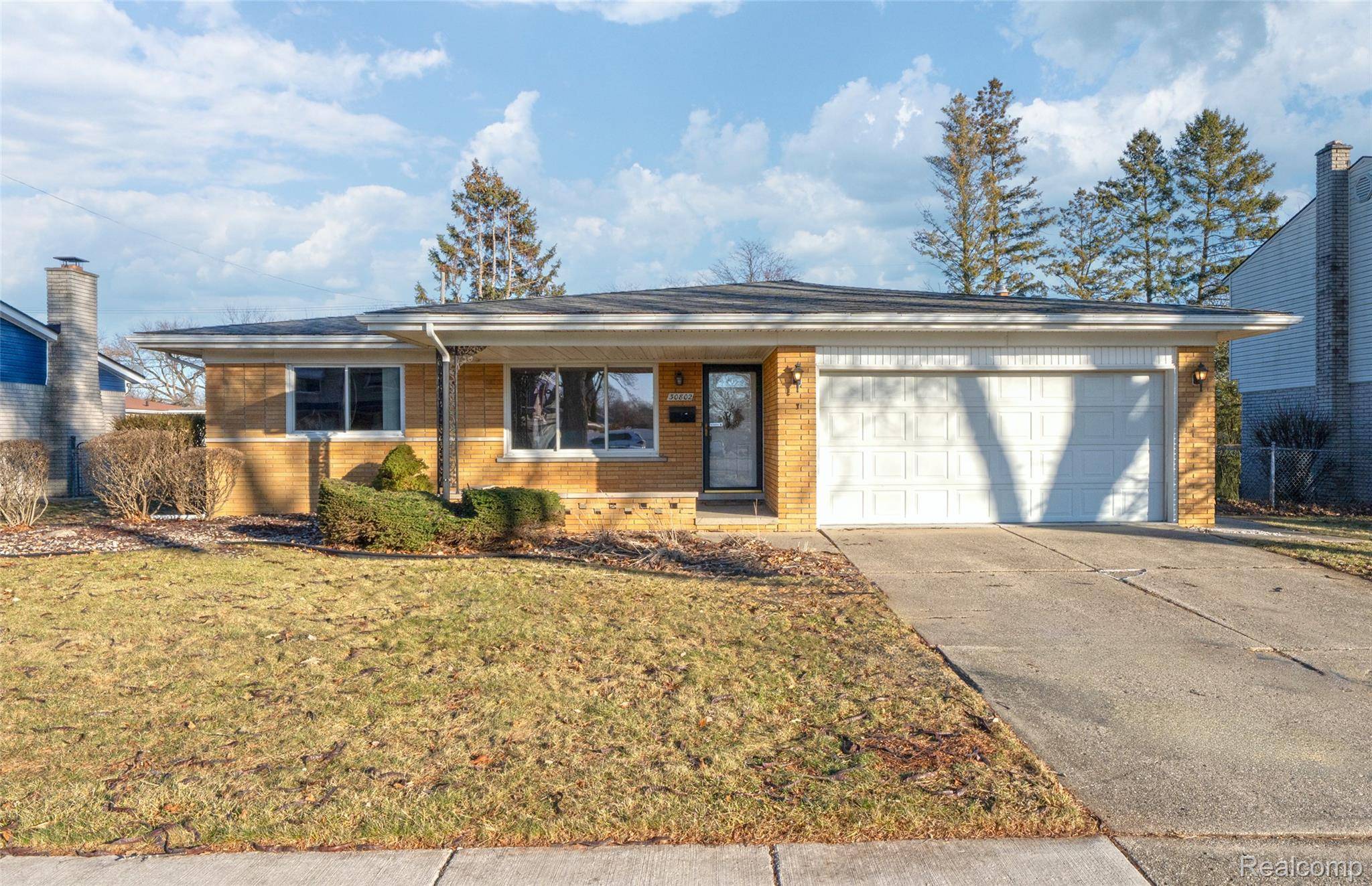 Warren, MI 48092,30802 Dell LN