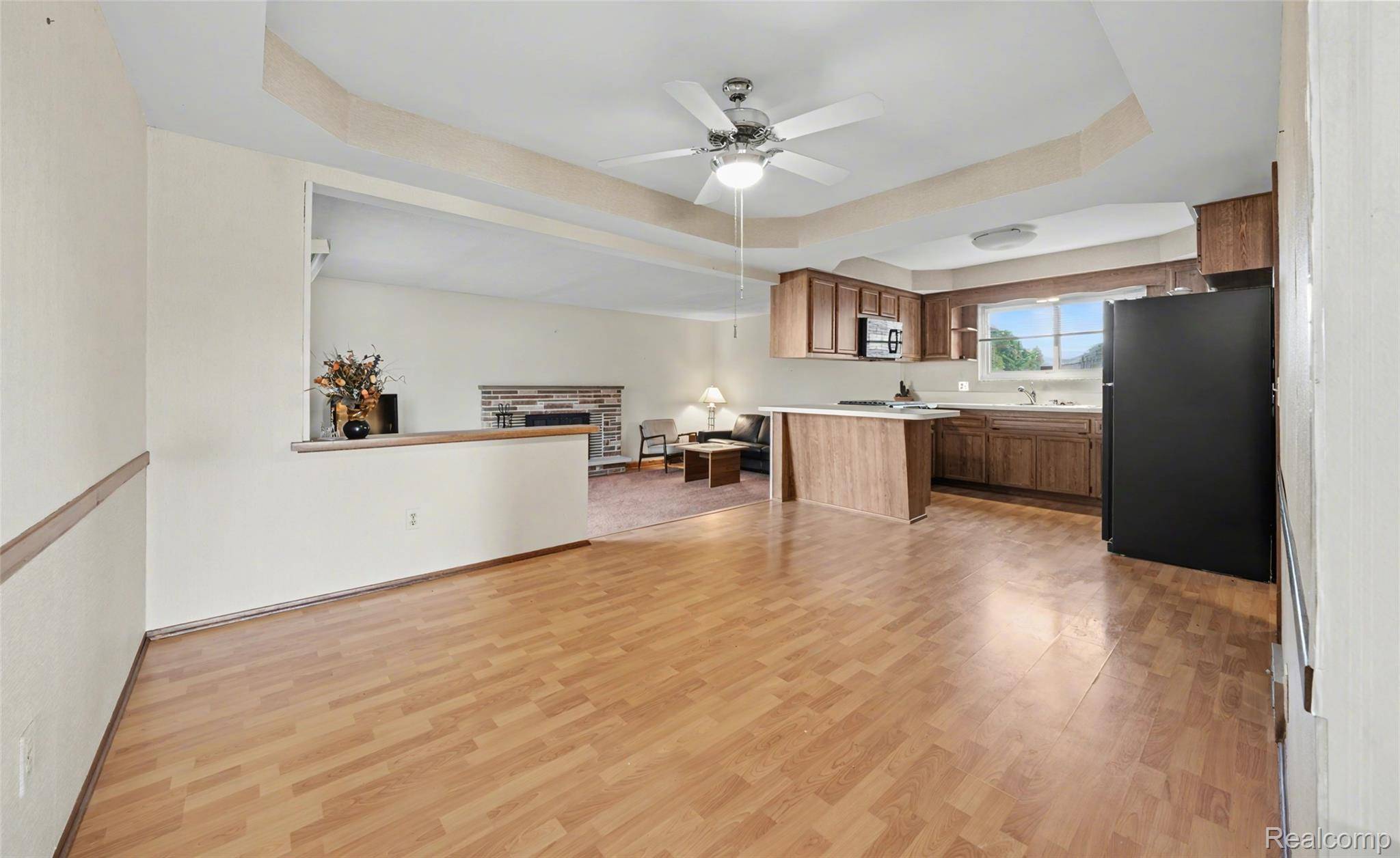 Warren, MI 48092,30802 Dell LN